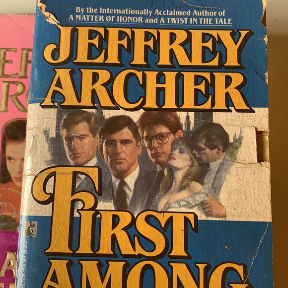 Jeffrey Archer readers? 3 books + 1 free. - Picture 5 of 6